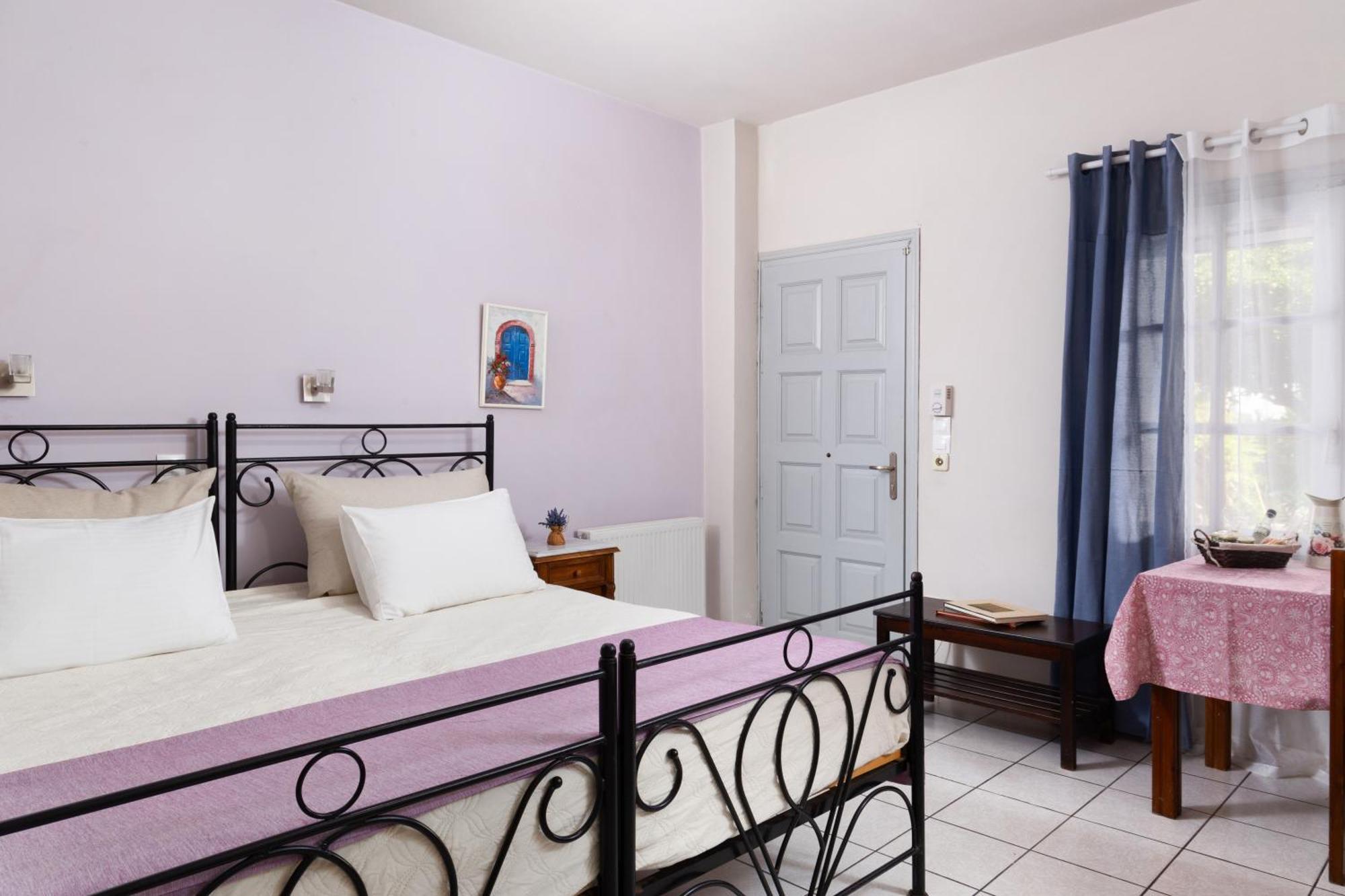 Villa Arni Andros - Βίλα Αρνη Batsíon Cameră foto